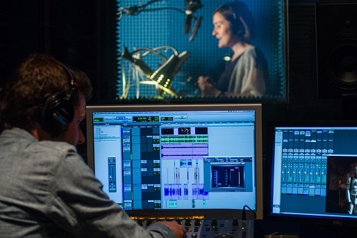 video-game-vo-recording-session-talent-engineer